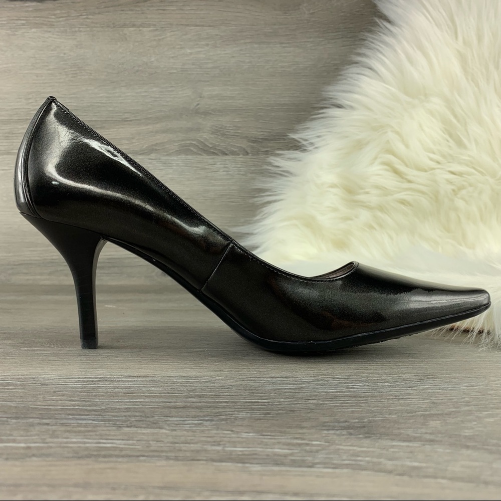 Calvin Klein Dolly Pointed Toe Heels Size 6M - Picture 2 of 8